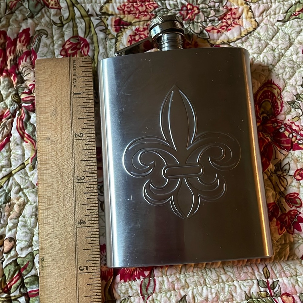 Fleur de Lis Stainless Steel Flask